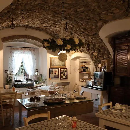 Casa Del Nonno Couette-café